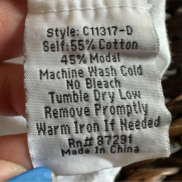 Johnny Was size Medium White Scoop Neck Knit Tank Top Cotton Modal Layering - Picture 5 of 5